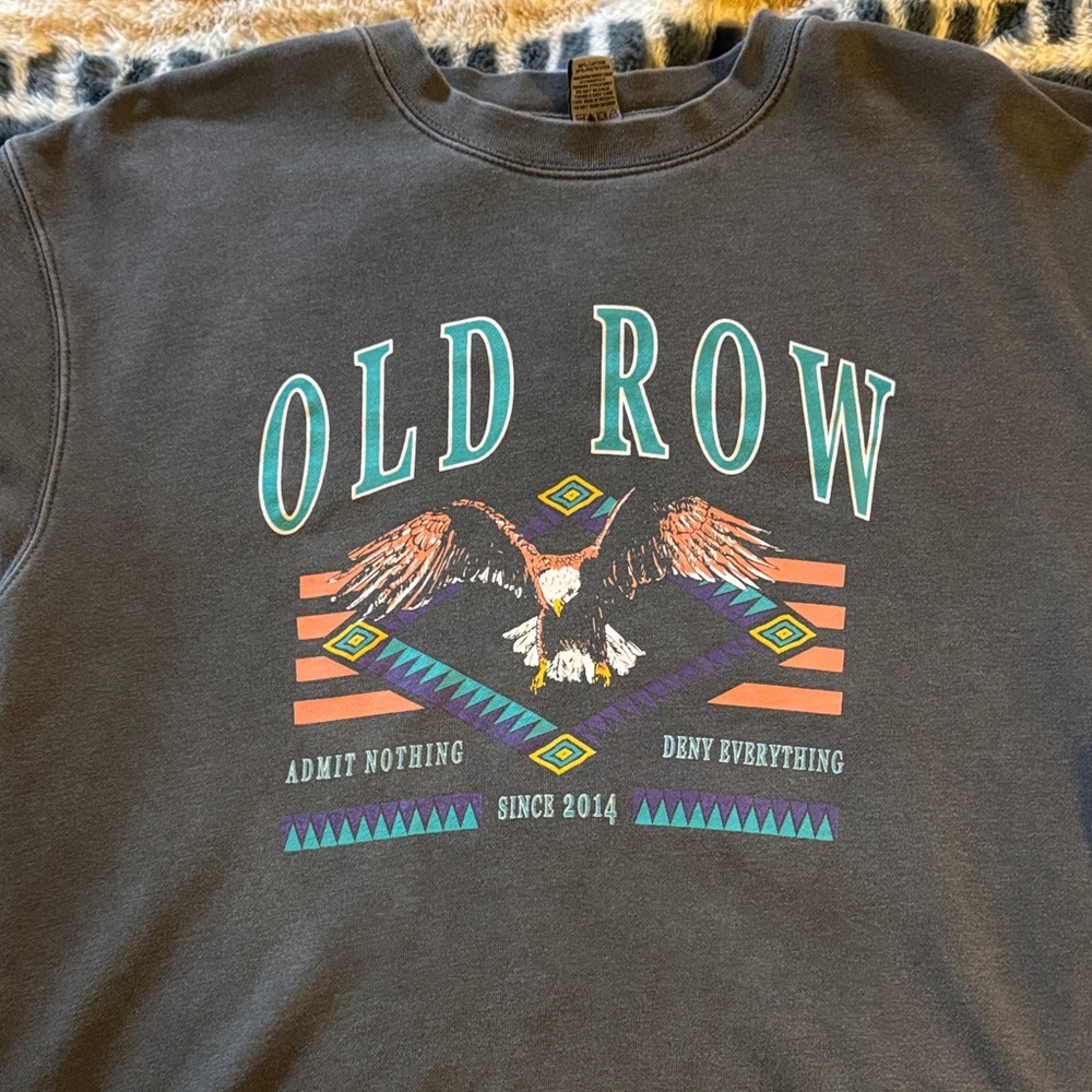 Old Row Men's Crewneck Sweatshirt in Charcoal with Graphic Eagle